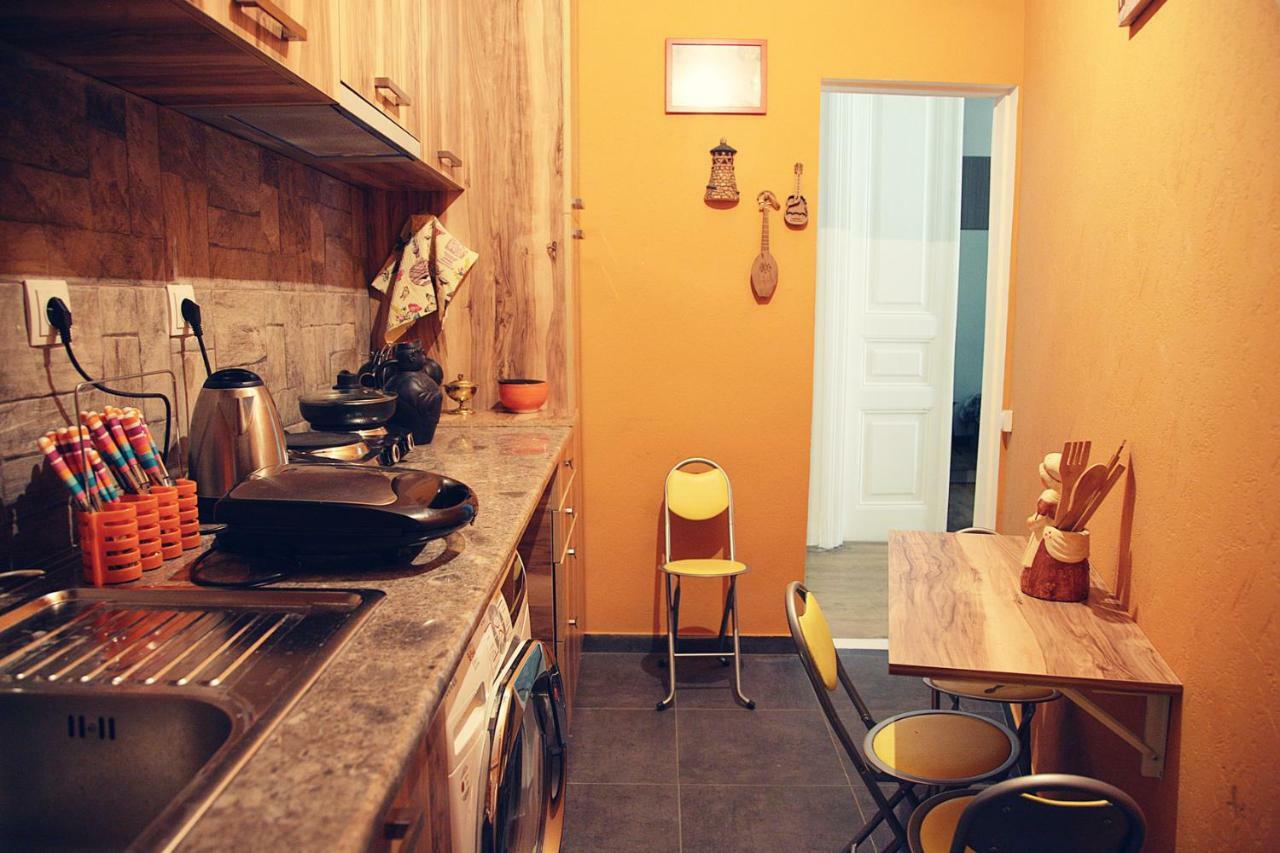 Apartament Old Yard Lejlighed Tbilisi Eksteriør billede