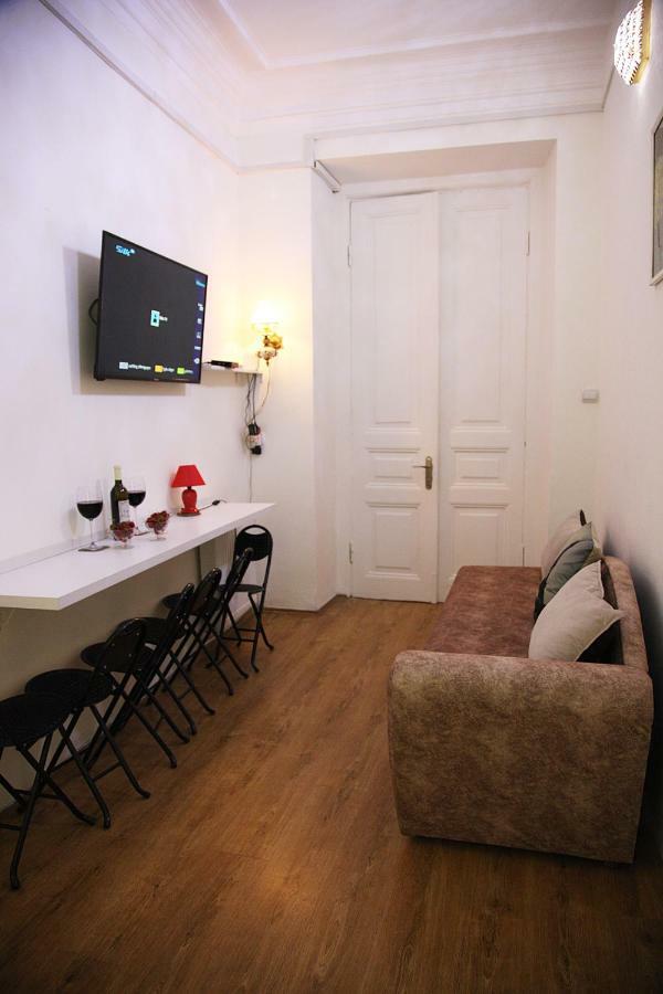 Apartament Old Yard Lejlighed Tbilisi Eksteriør billede
