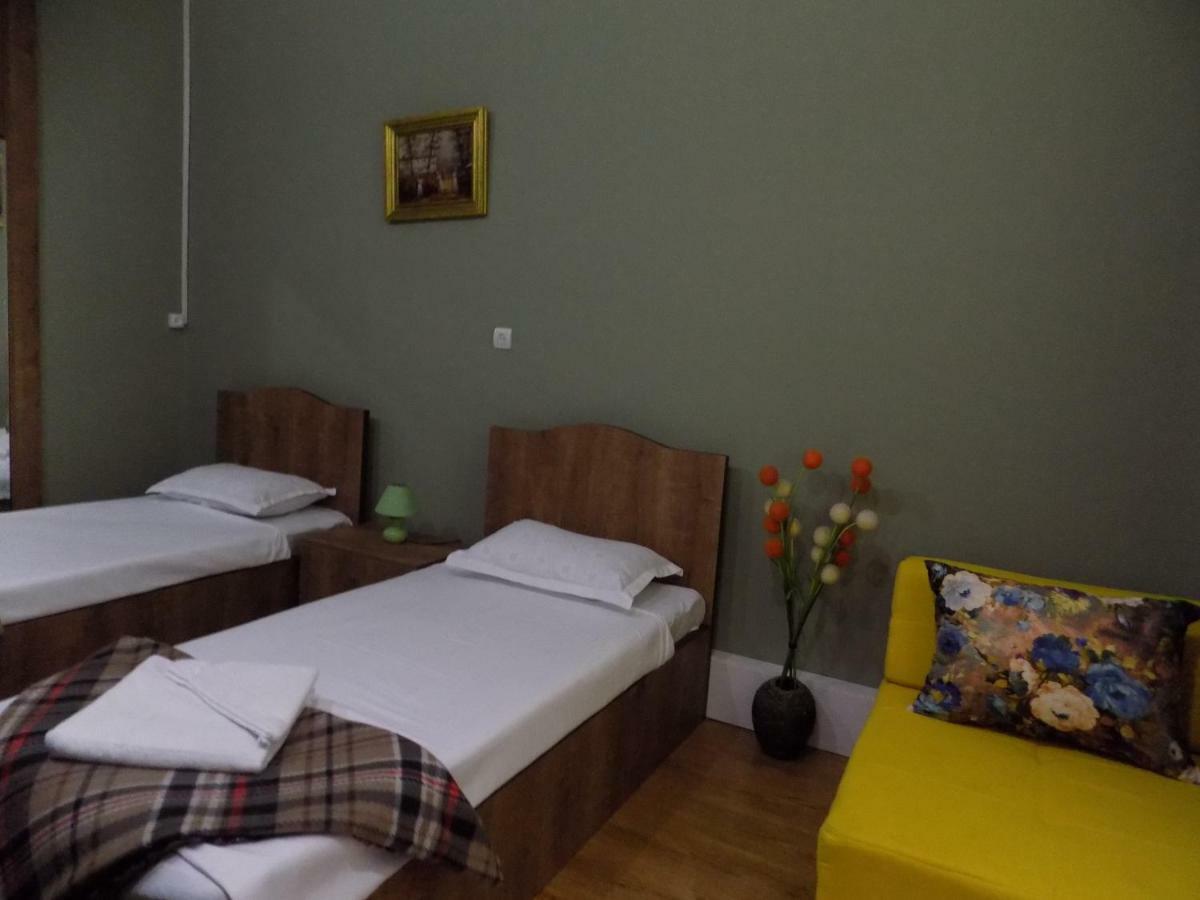Apartament Old Yard Lejlighed Tbilisi Eksteriør billede