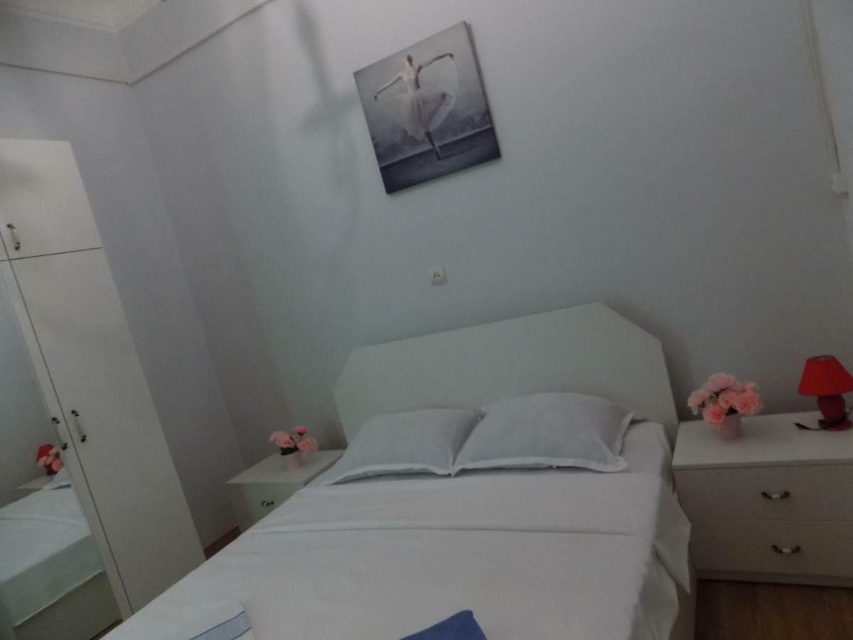Apartament Old Yard Lejlighed Tbilisi Eksteriør billede