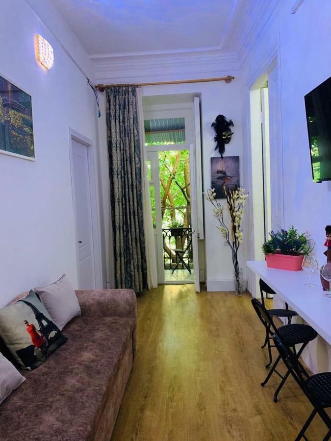 Apartament Old Yard Lejlighed Tbilisi Eksteriør billede