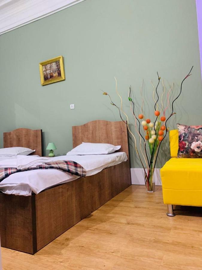 Apartament Old Yard Lejlighed Tbilisi Eksteriør billede